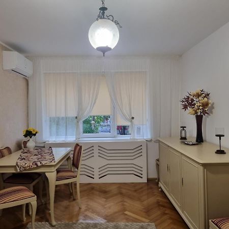 Apartament Quiet Galaţi エクステリア 写真